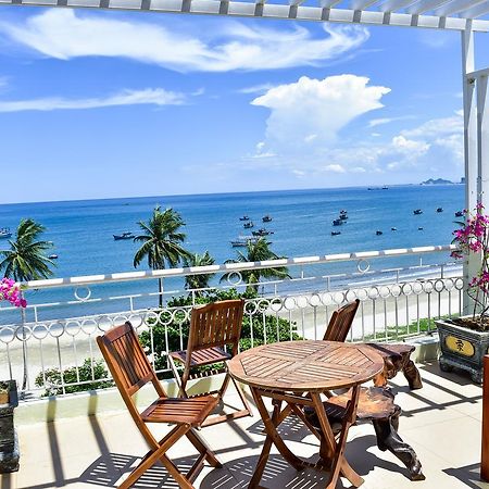 Sea View Dn Hotel Da Nang Exterior photo