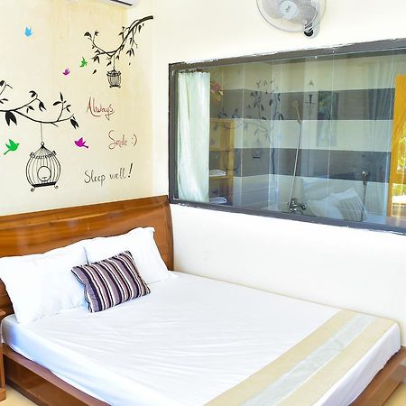 Sea View Dn Hotel Da Nang Exterior photo
