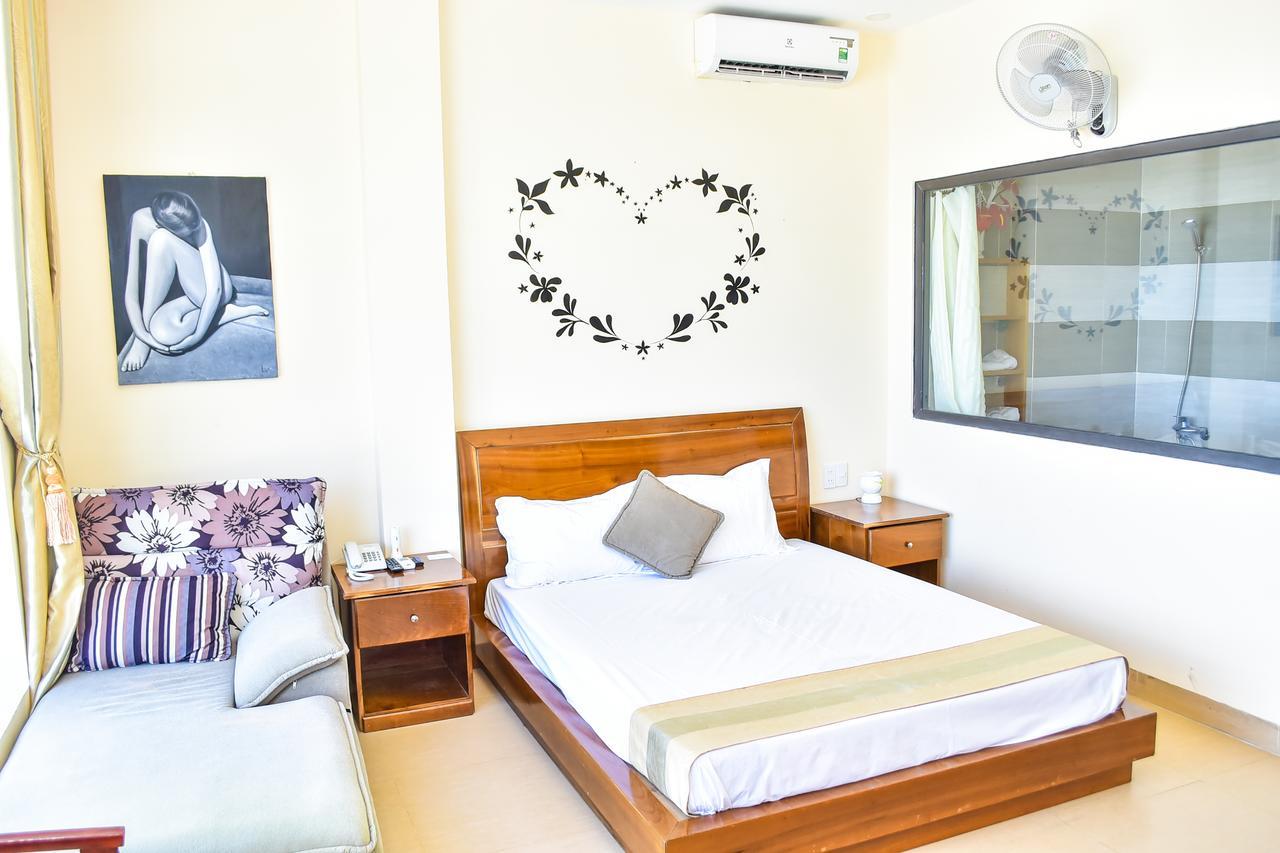 Sea View Dn Hotel Da Nang Exterior photo