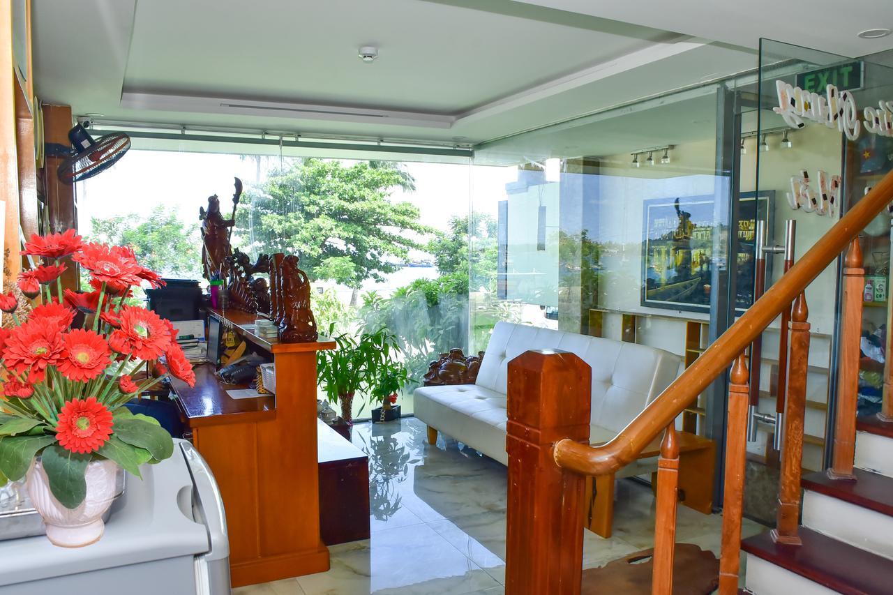 Sea View Dn Hotel Da Nang Exterior photo