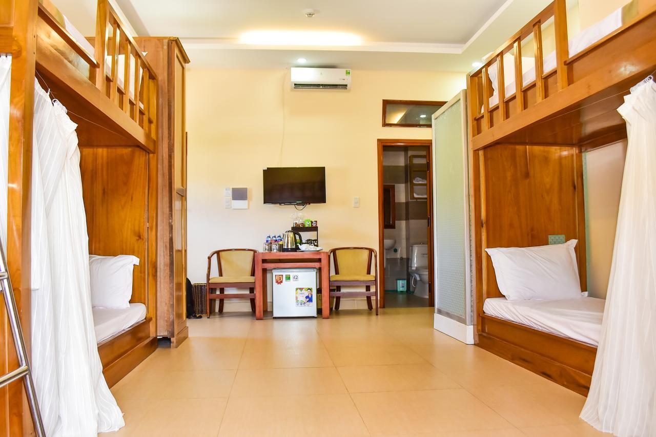 Sea View Dn Hotel Da Nang Exterior photo