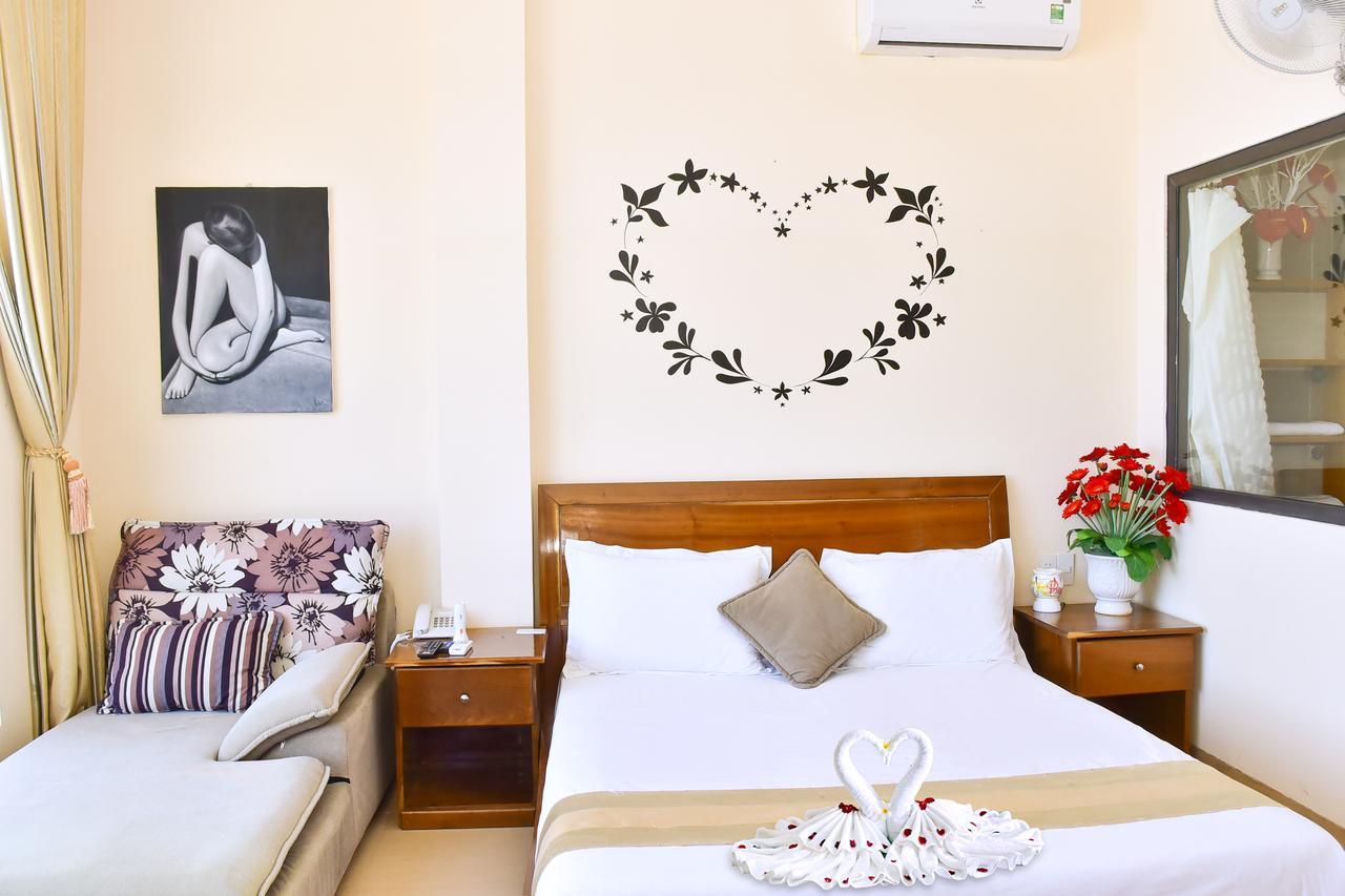 Sea View Dn Hotel Da Nang Exterior photo