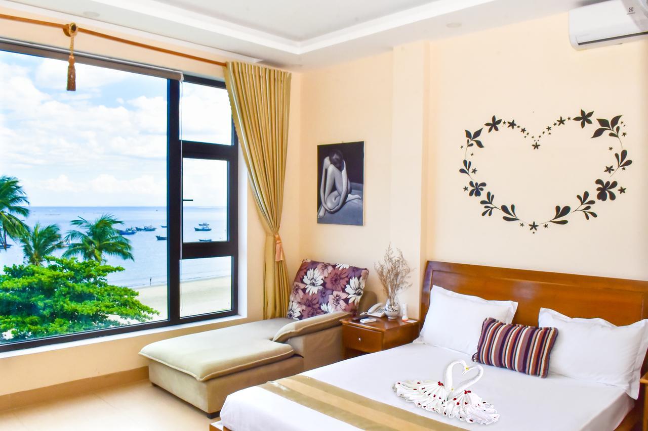 Sea View Dn Hotel Da Nang Exterior photo